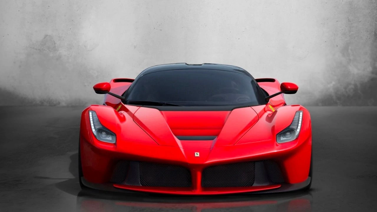 Ferrari gaza bastı: Kripto ödemelerini kabul ediyor!