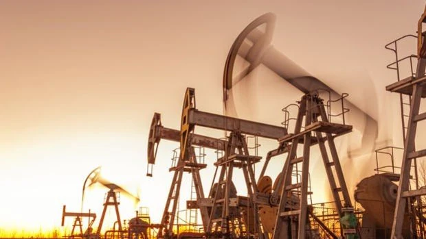 Petrol kazançlarını sildi