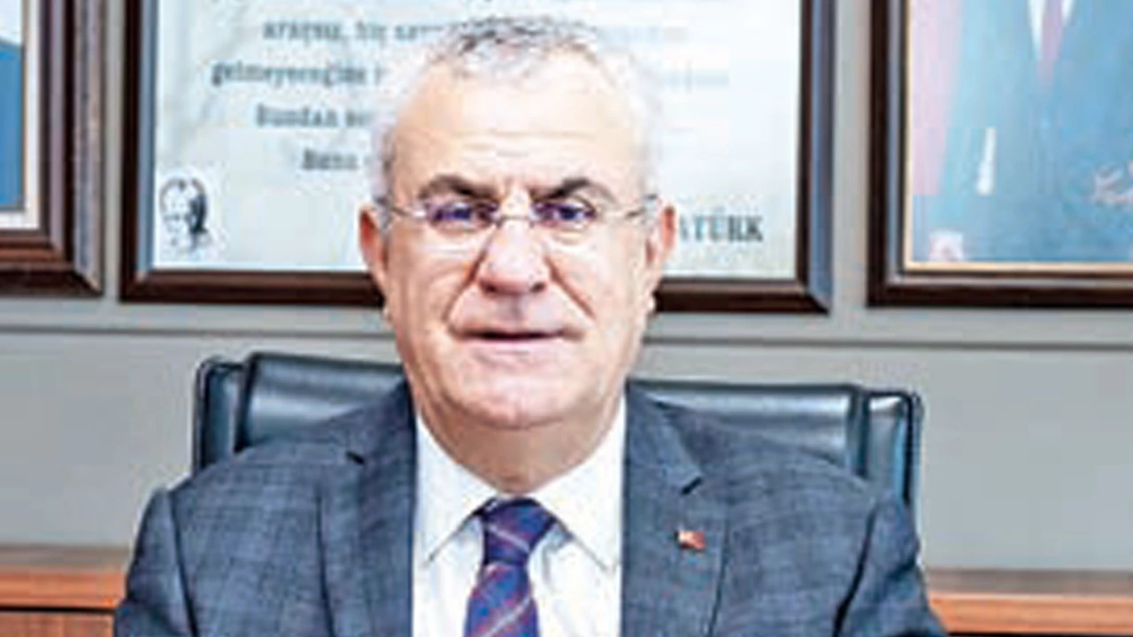 Tarihe gömülmek istenen bir millet küllerinden doğdu