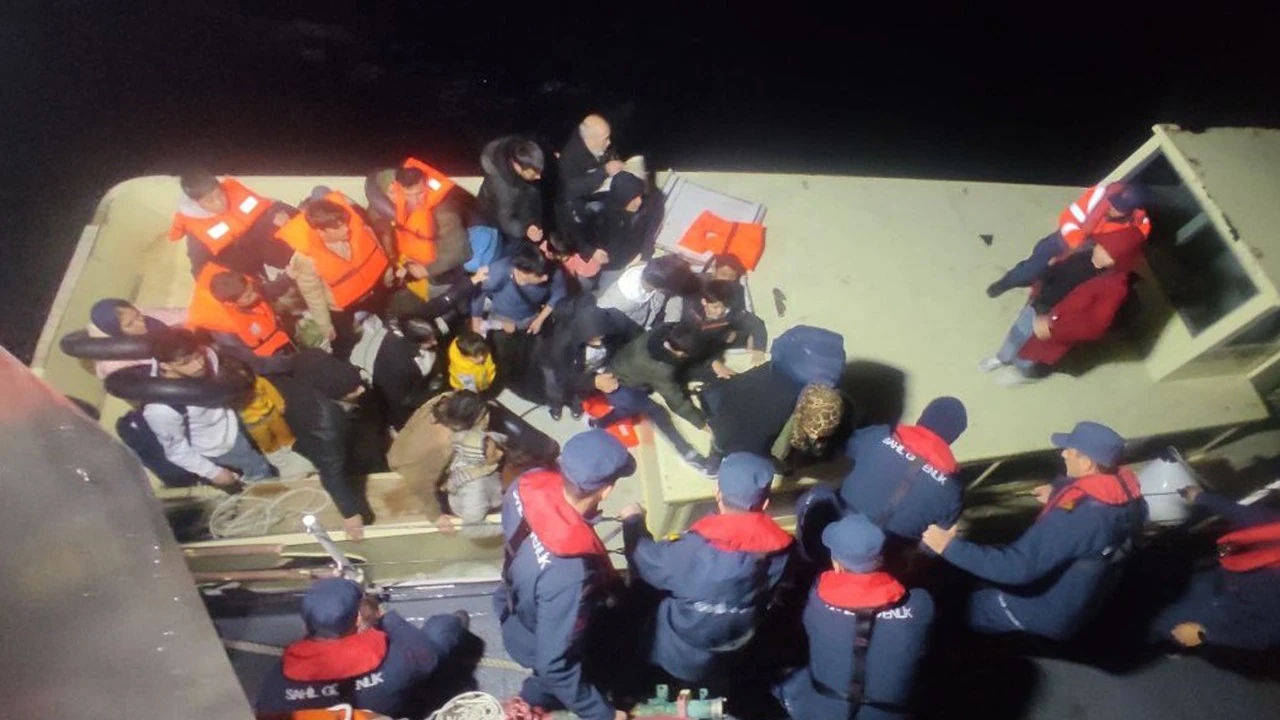 Bodrum açıklarında 30 düzensiz göçmen kurtarıldı