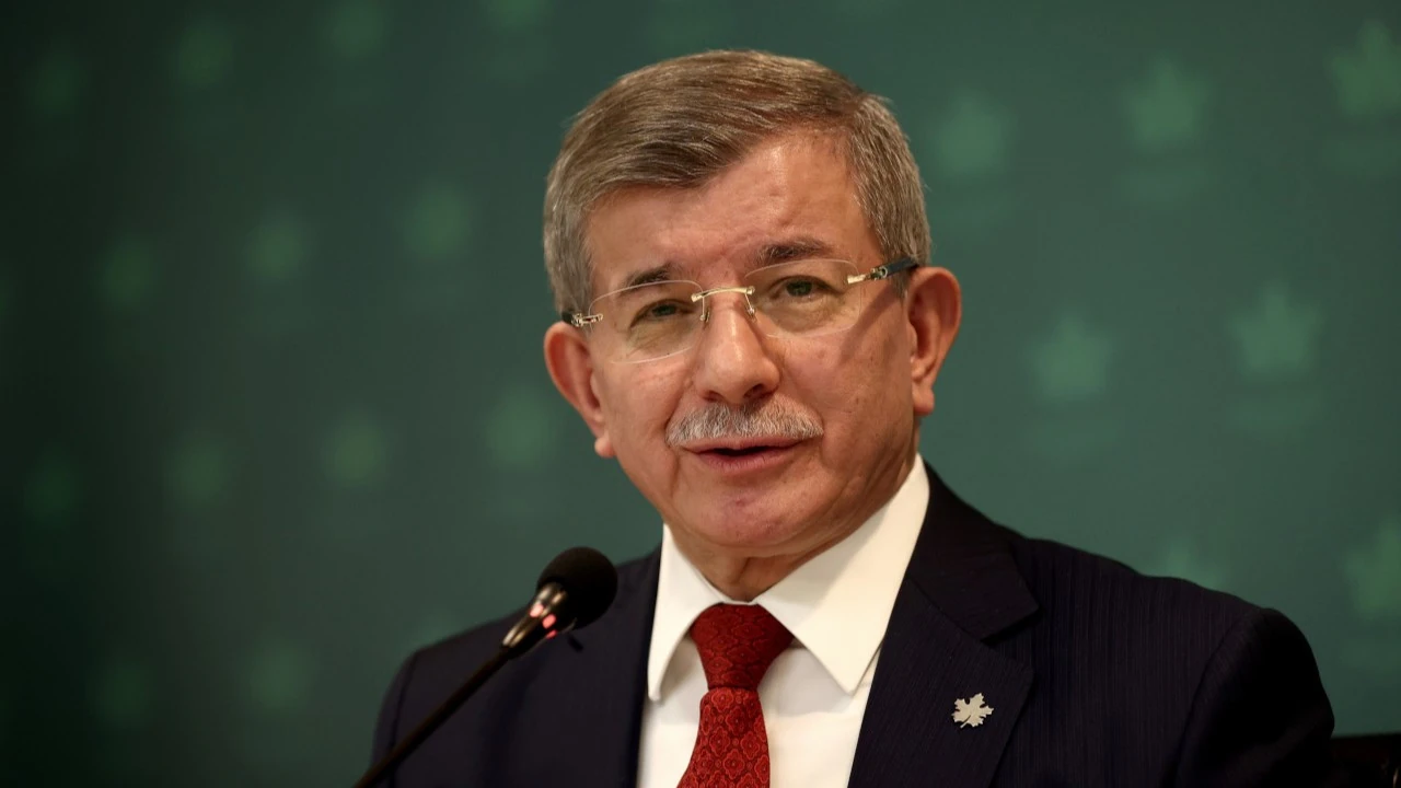 Gelecek Partisi lideri Davutoğlu: Türkiye'nin krizden çıkış stratejisine ihtiyaç var