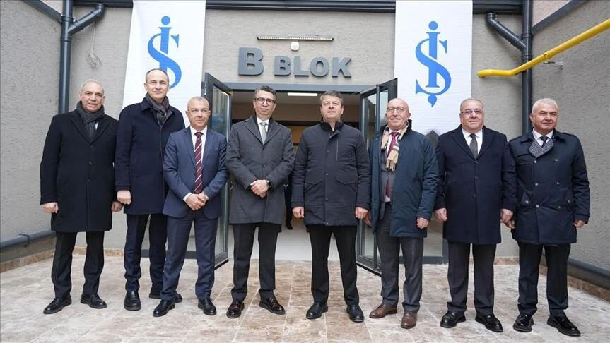 Altın, borsa ve dolar aynı anda geriledi: Piyasalarda yön arayışı