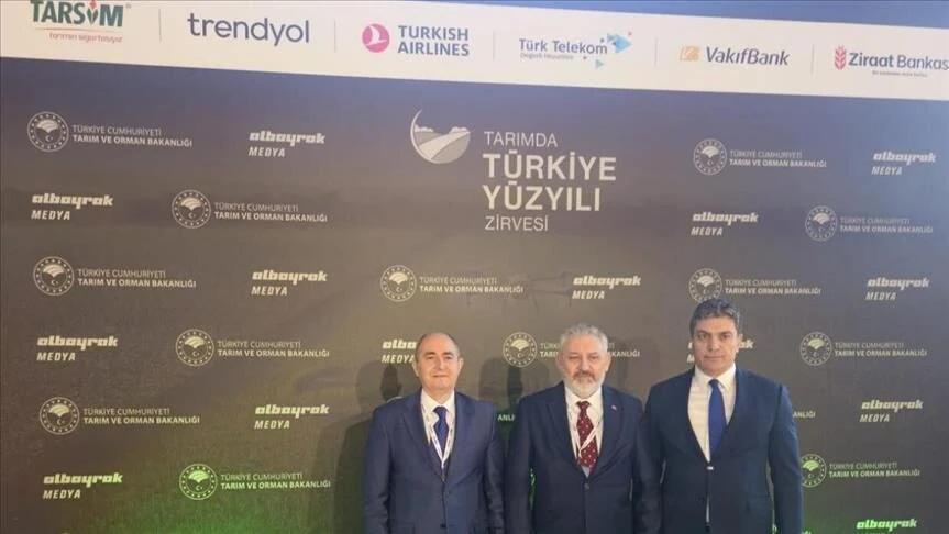 Dolar 44,46 TL’yi gördü, altın ve Borsa İstanbul yön arıyor