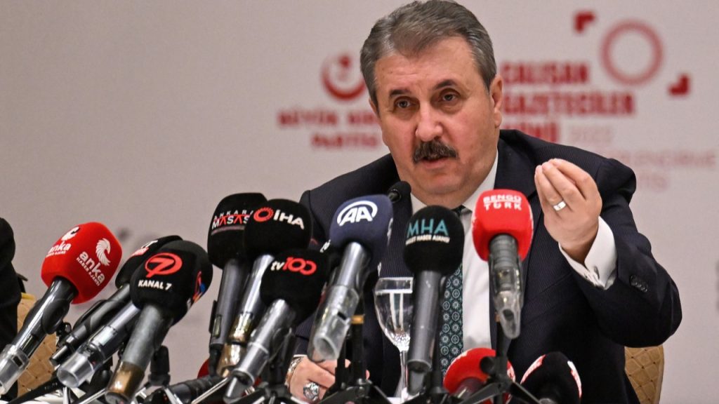 BBP lideri Destici, asgari ücrette tek zamma karşı
