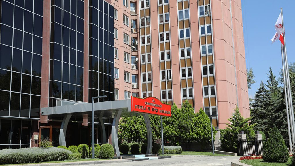 Cumhurbaşkanlığı Strateji ve Bütçe Başkanlığı 15 uzman yardımcısı alacak