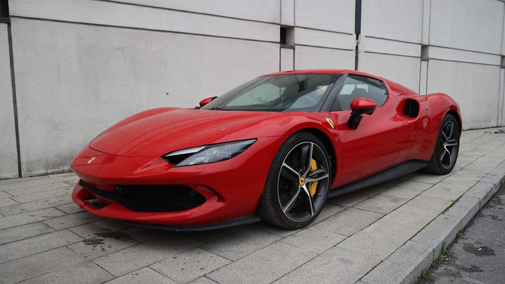 Dilan ve Engin Polat’ın el konulan araçları görüntülendi