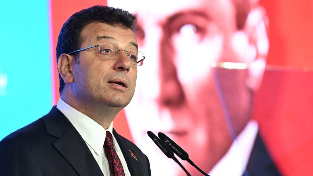 “İstanbul’da siyasi partilerin çoklu yarışı olacak”