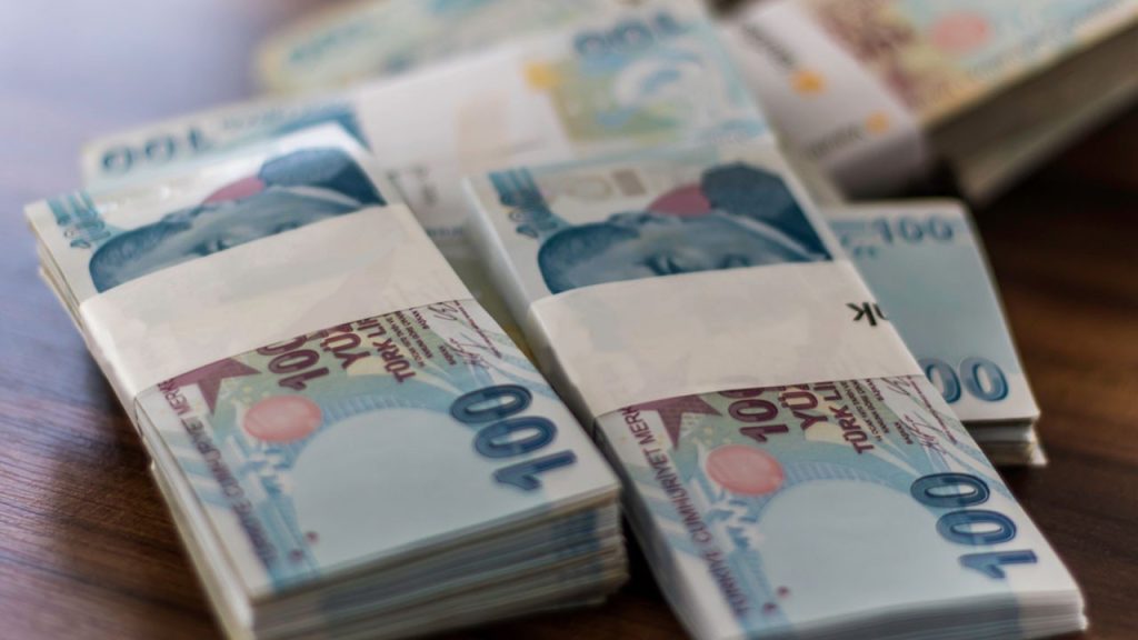 Hazine iki tahvil ihalesinde 31,9 milyar lira borçlandı
