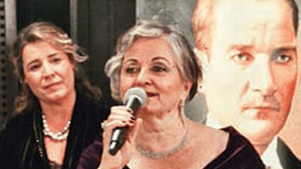 Rotary Kulüpleri kız çocukları için sergide buluştu