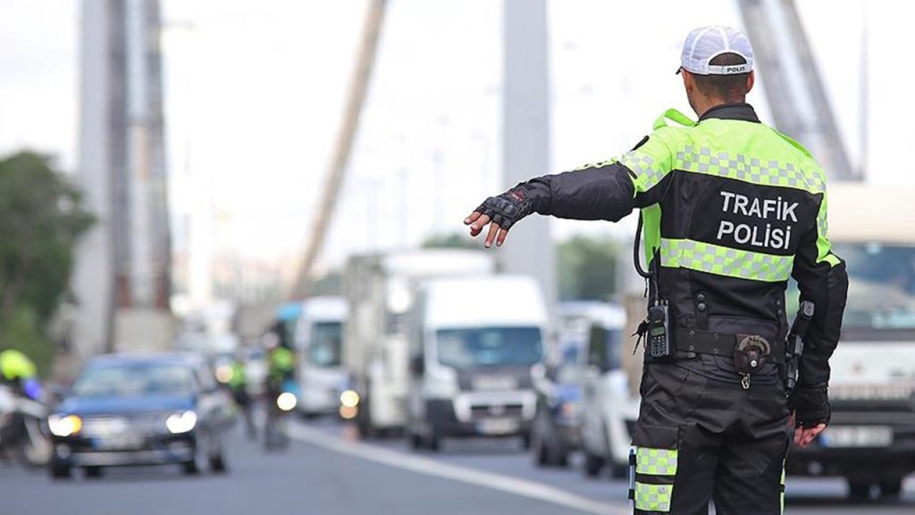 Trafikte ‘çakar’ denetimi: 5,1 milyon lira ceza kesildi