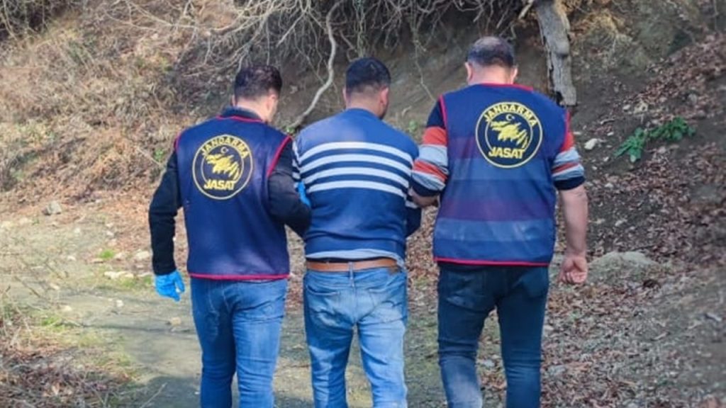 Hamile kadın ve iki çocuğu toprağa gömülü halde bulundu