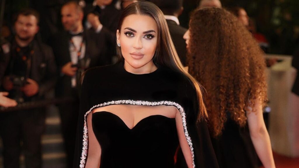 İpek Kızıltan Cannes’da Göz Kamaştırdı! İpek Kızıltan Cannes’da Göz Kamaştırdı!