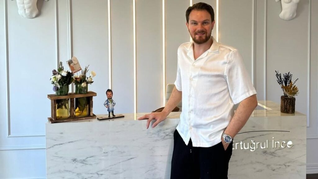 Dr. Ertuğrul İnce’den Saf Somon DNA ile Göz Altı Işık Tedavisi: Yorgun İfadeye Veda Edin Dr. Ertuğrul İnce