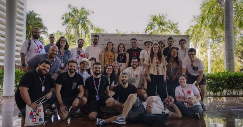 Sword Health, Kaia Health’i 285 milyon dolara satın aldı Sword Health ve Kaia Health logolarını gösteren dijital sağlık ve yapay zeka temalı görsel
