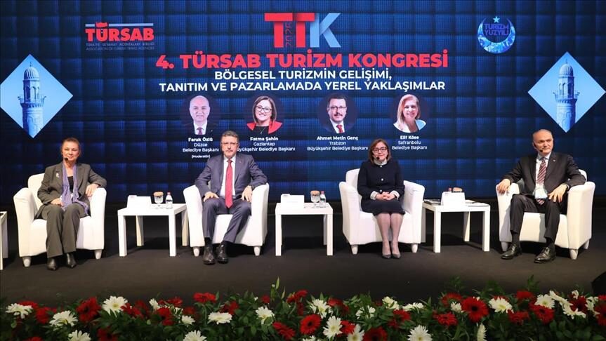 Dolar 44,50 TL’yi gördü, altın ve Borsa İstanbul rekor tazeledi Dolar, altın, borsa ve kripto para piyasalarındaki güncel fiyat hareketlerini gösteren finans ekranı