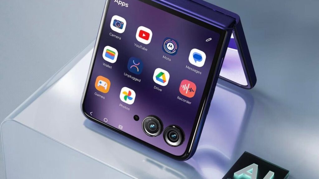 Motorola Razr Ultra 2026 akıllı telefon