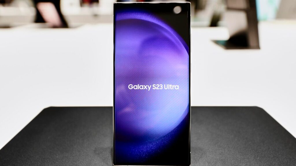 Samsung Galaxy S23 Ultra akıllı telefon
